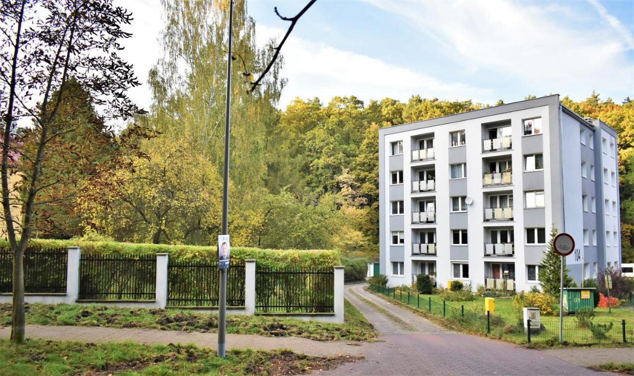 Basesopot Apartment Luaran gambar