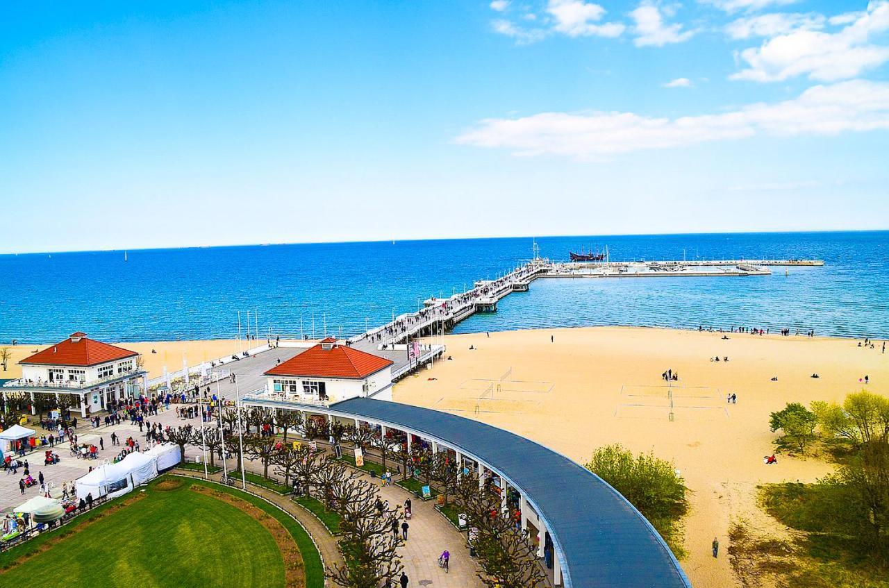 Basesopot Apartment Luaran gambar