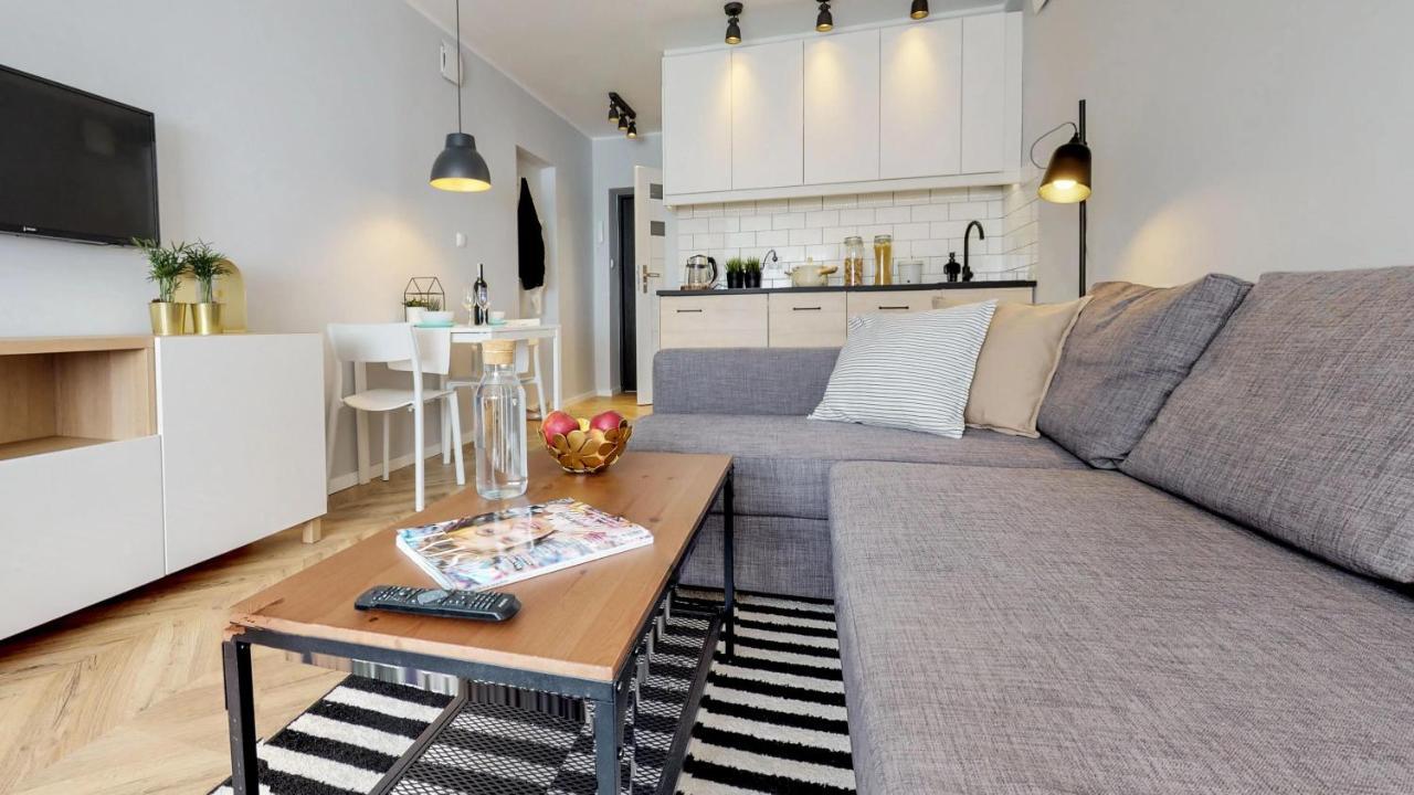 Basesopot Apartment Luaran gambar